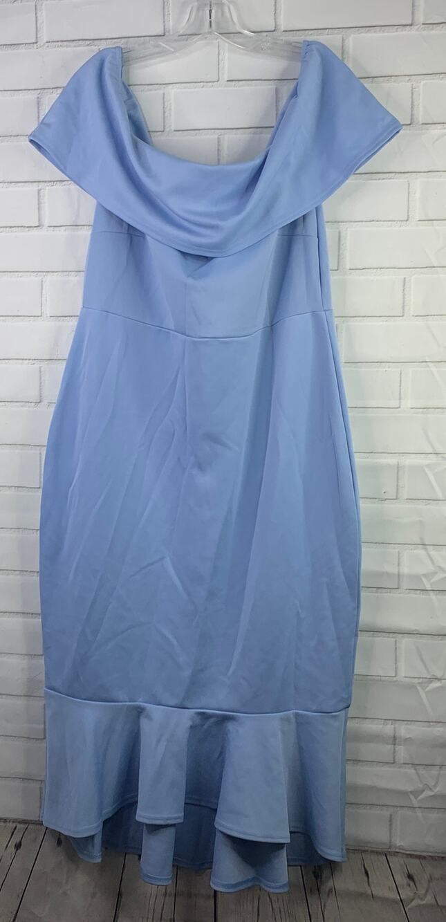 NWT Boohoo + Plus dress Anita Off the Shoulder Peplum Midi light blue size 20